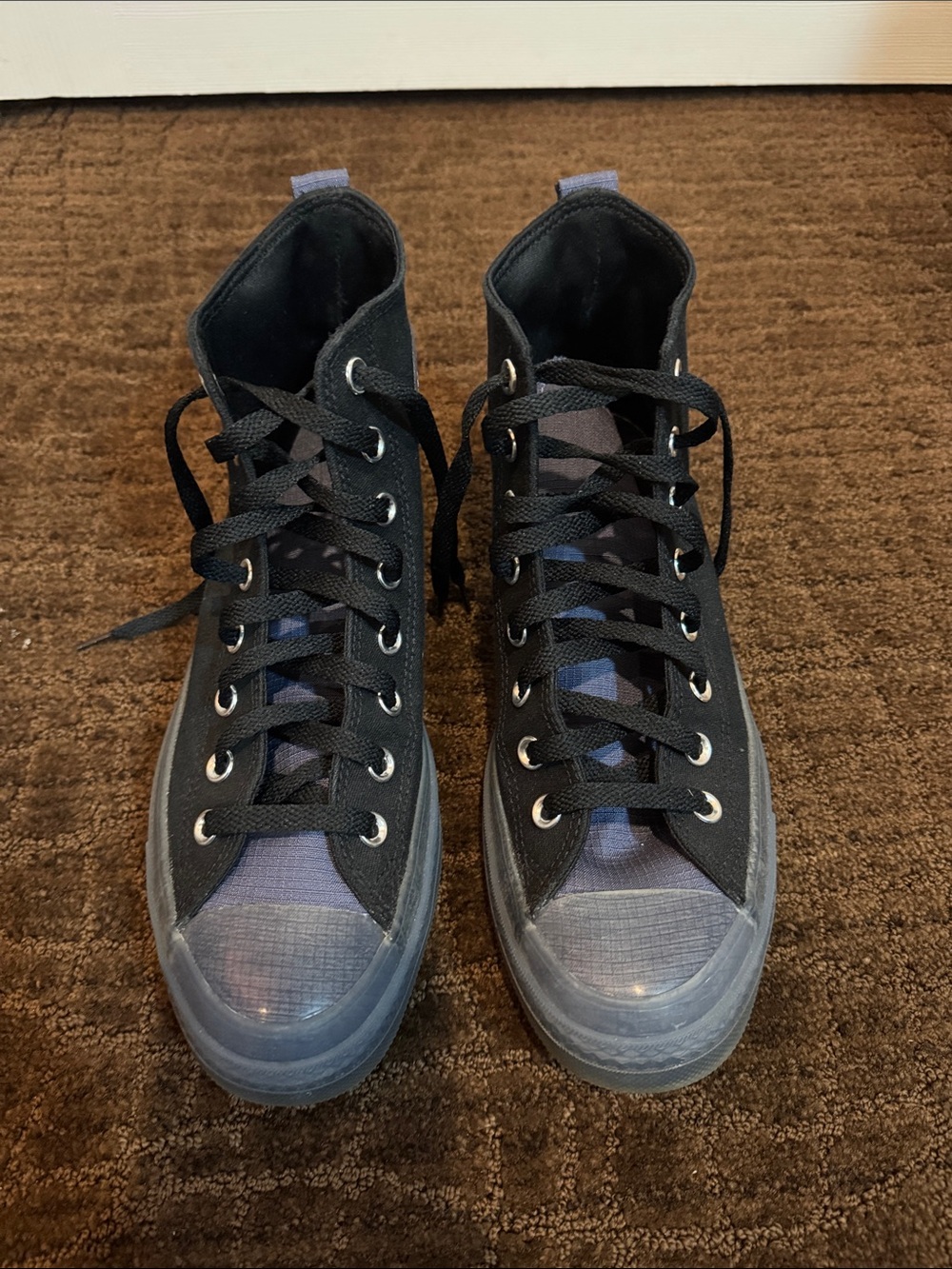 Converse High-Top Sneakers in Black and Navy Blue Size 8